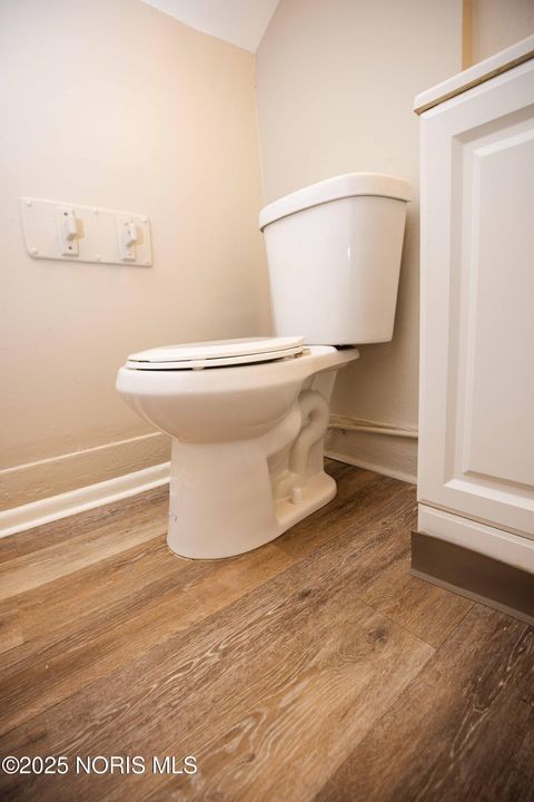 Tiny photo for 406 Utah Street, Toledo, OH 43605 (MLS # 10002042)