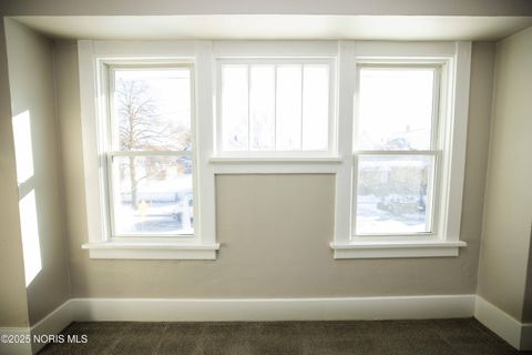 Tiny photo for 406 Utah Street, Toledo, OH 43605 (MLS # 10002042)