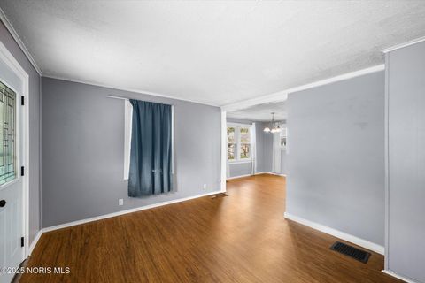 Tiny photo for 2640 Westbrook Drive, Toledo, OH 43613 (MLS # 10000606)