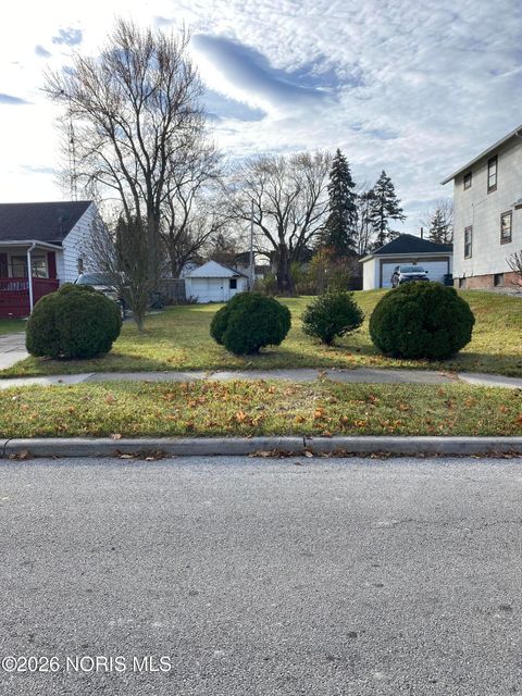 Photo of 1749 Milburn Avenue, Toledo, OH 43606 (MLS # 10002685)