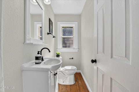 Tiny photo for 2908 Letchworth Parkway, Toledo, OH 43606 (MLS # 10010199)