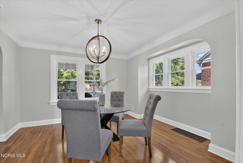 Tiny photo for 2908 Letchworth Parkway, Toledo, OH 43606 (MLS # 10010199)