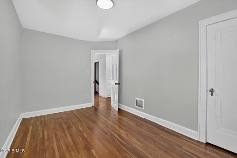 Tiny photo for 2908 Letchworth Parkway, Toledo, OH 43606 (MLS # 10010199)
