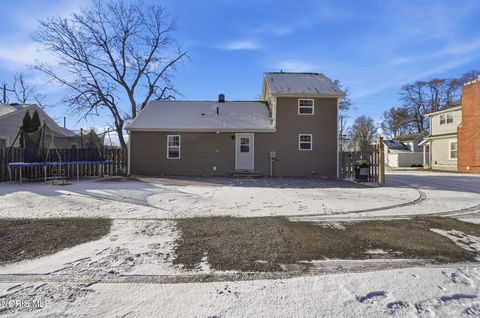 Tiny photo for 304 W Garfield Avenue, Swanton, OH 43558 (MLS # 10004591)