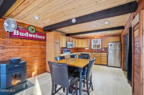 Tiny photo for 304 W Garfield Avenue, Swanton, OH 43558 (MLS # 10004591)