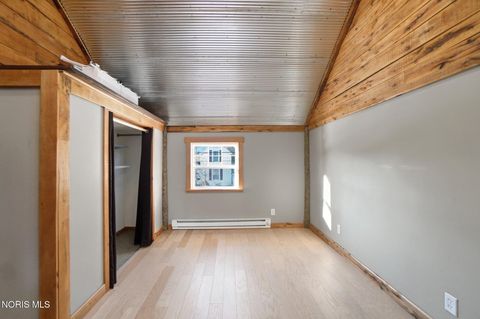 Tiny photo for 304 W Garfield Avenue, Swanton, OH 43558 (MLS # 10004591)