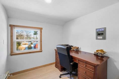 Tiny photo for 304 W Garfield Avenue, Swanton, OH 43558 (MLS # 10004591)