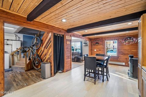 Tiny photo for 304 W Garfield Avenue, Swanton, OH 43558 (MLS # 10004591)