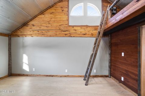 Tiny photo for 304 W Garfield Avenue, Swanton, OH 43558 (MLS # 10004591)