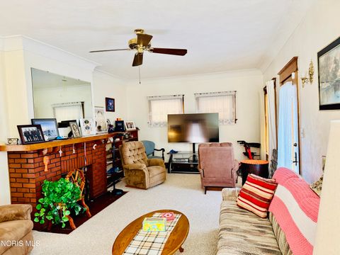 Tiny photo for 752 Hampton Avenue, Toledo, OH 43609 (MLS # 10005729)