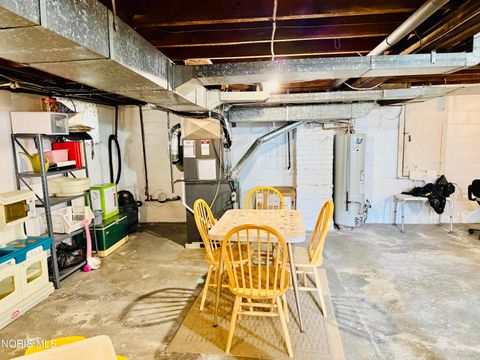 Tiny photo for 752 Hampton Avenue, Toledo, OH 43609 (MLS # 10005729)