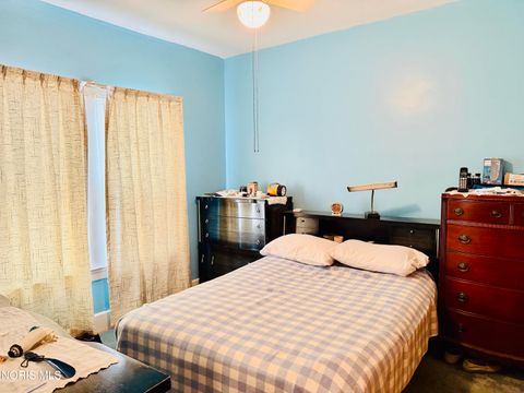 Tiny photo for 752 Hampton Avenue, Toledo, OH 43609 (MLS # 10005729)