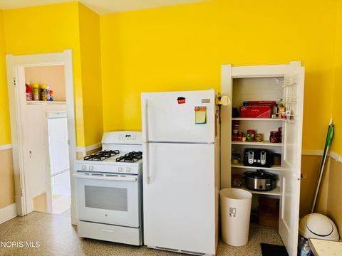 Tiny photo for 752 Hampton Avenue, Toledo, OH 43609 (MLS # 10005729)