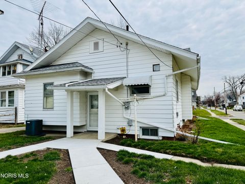 Tiny photo for 752 Hampton Avenue, Toledo, OH 43609 (MLS # 10005729)