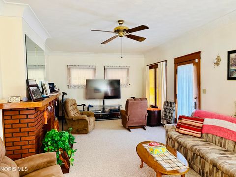 Tiny photo for 752 Hampton Avenue, Toledo, OH 43609 (MLS # 10005729)