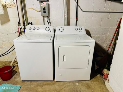 Tiny photo for 752 Hampton Avenue, Toledo, OH 43609 (MLS # 10005729)