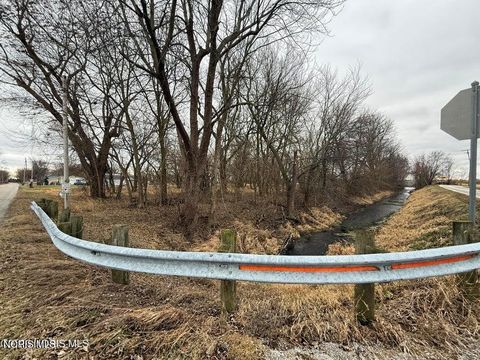 Tiny photo for 12504 La Fontaine Drive, Curtice, OH 43412 (MLS # 10007888)