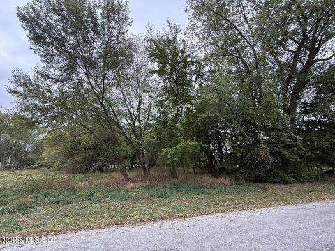 Tiny photo for 12504 La Fontaine Drive, Curtice, OH 43412 (MLS # 10007888)