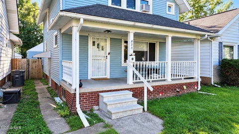 Tiny photo for 823 Toronto Avenue, Toledo, OH 43609 (MLS # 10014084)