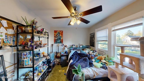 Tiny photo for 823 Toronto Avenue, Toledo, OH 43609 (MLS # 10014084)
