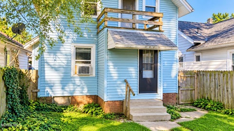 Tiny photo for 823 Toronto Avenue, Toledo, OH 43609 (MLS # 10014084)