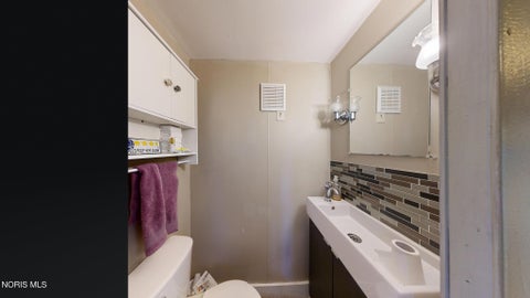 Tiny photo for 823 Toronto Avenue, Toledo, OH 43609 (MLS # 10014084)