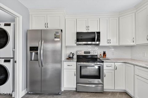 Tiny photo for 14517 Olde Trail Drive, Perrysburg, OH 43551 (MLS # 10006790)