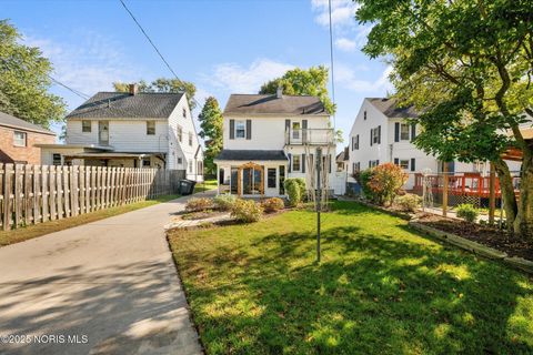 Tiny photo for 3215 Goddard Road, Toledo, OH 43606 (MLS # 10000141)
