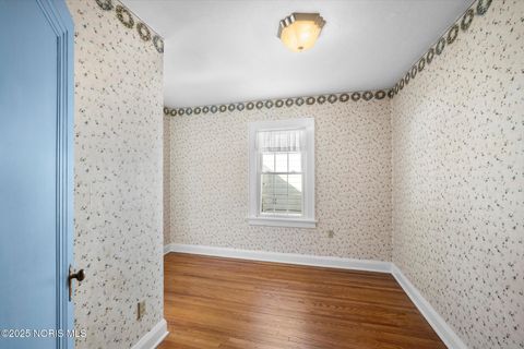 Tiny photo for 3215 Goddard Road, Toledo, OH 43606 (MLS # 10000141)