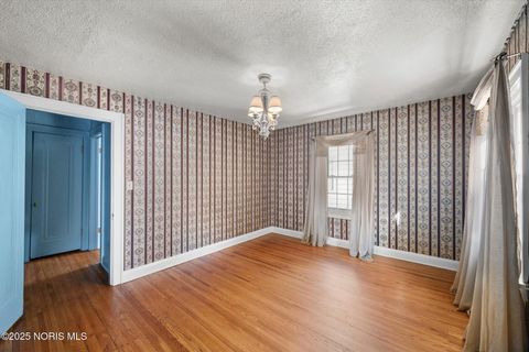 Tiny photo for 3215 Goddard Road, Toledo, OH 43606 (MLS # 10000141)