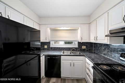 Tiny photo for 4040 Stonehenge Drive, Sylvania, OH 43560 (MLS # 10003566)