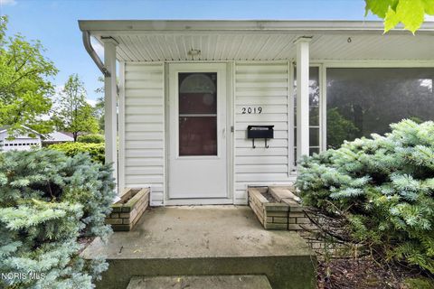 Tiny photo for 2019 N Main Street, Findlay, OH 45840 (MLS # 10008187)