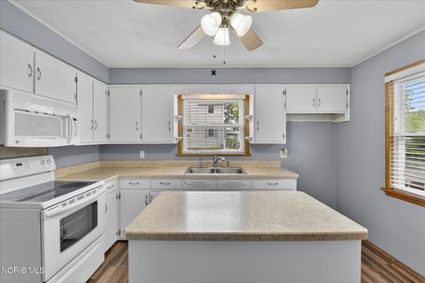 Tiny photo for 2019 N Main Street, Findlay, OH 45840 (MLS # 10008187)