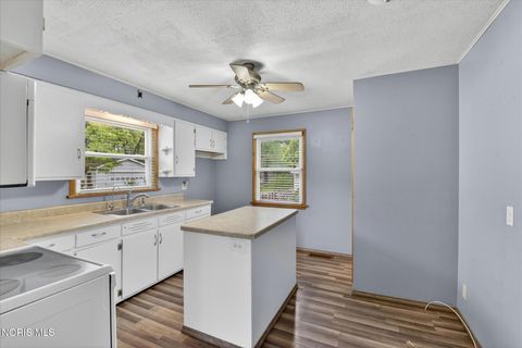 Tiny photo for 2019 N Main Street, Findlay, OH 45840 (MLS # 10008187)