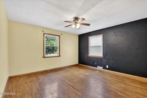 Tiny photo for 2019 N Main Street, Findlay, OH 45840 (MLS # 10008187)
