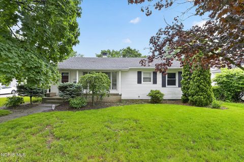 Tiny photo for 2019 N Main Street, Findlay, OH 45840 (MLS # 10008187)