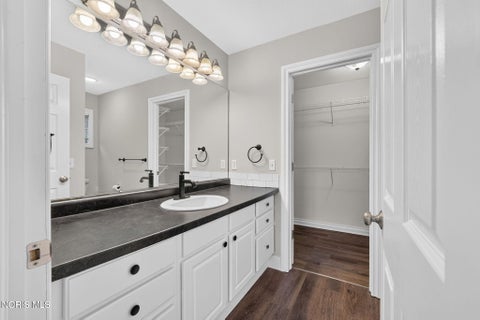 Tiny photo for 6945 Southpine Court, Maumee, OH 43537 (MLS # 10013338)