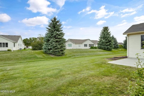 Tiny photo for 6945 Southpine Court, Maumee, OH 43537 (MLS # 10013338)