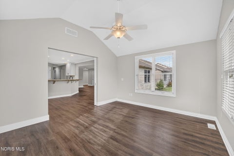 Tiny photo for 6945 Southpine Court, Maumee, OH 43537 (MLS # 10013338)
