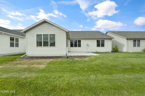 Tiny photo for 6945 Southpine Court, Maumee, OH 43537 (MLS # 10013338)