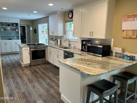 Tiny photo for 3060 Villa Drive, Toledo, OH 43614 (MLS # 10009170)