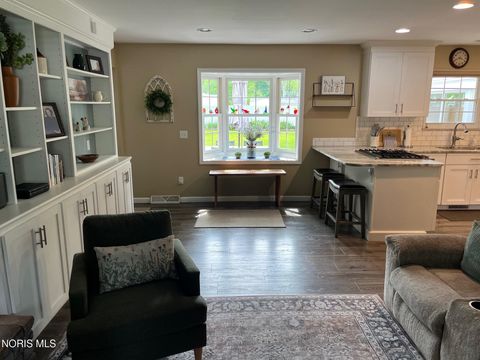 Tiny photo for 3060 Villa Drive, Toledo, OH 43614 (MLS # 10009170)