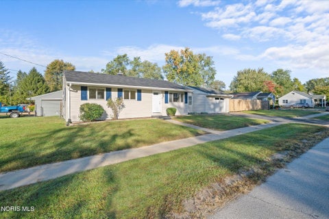 Tiny photo for 6604 Hill Avenue, Toledo, OH 43615 (MLS # 10014535)