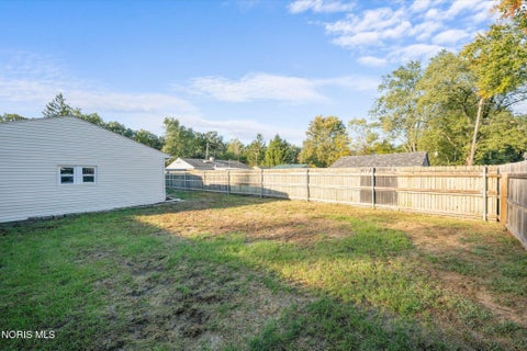Tiny photo for 6604 Hill Avenue, Toledo, OH 43615 (MLS # 10014535)