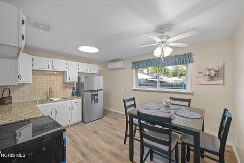 Tiny photo for 6604 Hill Avenue, Toledo, OH 43615 (MLS # 10014535)
