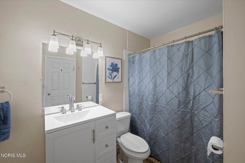 Tiny photo for 6604 Hill Avenue, Toledo, OH 43615 (MLS # 10014535)