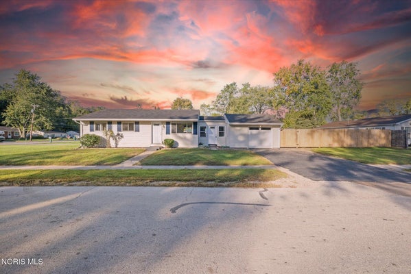 6604 HILL AVE, TOLEDO, OH 43615 - Image df7f47cee9aed445ea05be85df91d717/839315771