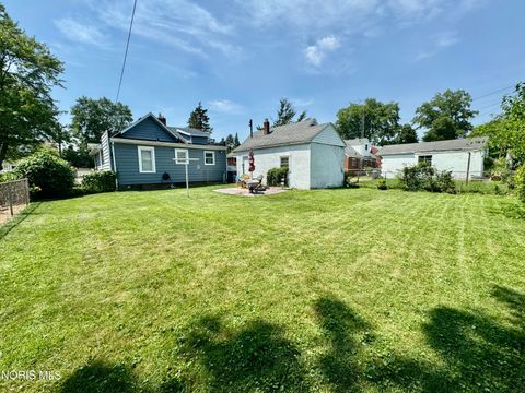 Tiny photo for 1343 Laurel Avenue, Toledo, OH 43614 (MLS # 10010551)