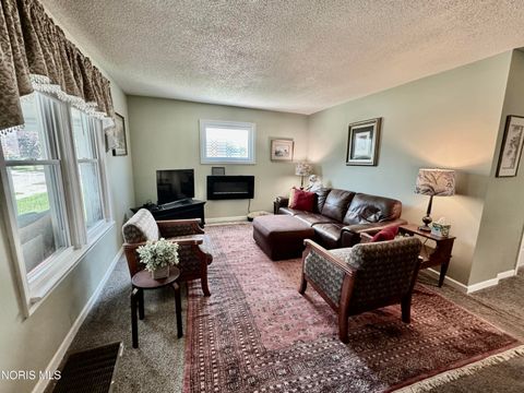 Tiny photo for 1343 Laurel Avenue, Toledo, OH 43614 (MLS # 10010551)