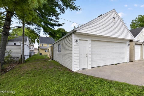Tiny photo for 314 W Poinsetta Avenue, Toledo, OH 43612 (MLS # 10012053)